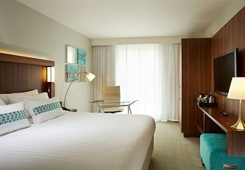 Courtyard 4*
